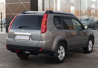 Подержанный автомобиль Nissan X-Trail 2008 года (5 фото)