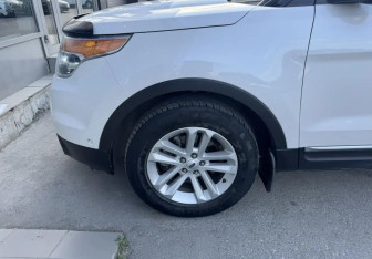 Подержанный автомобиль Ford Explorer 2012 года (12 фото)