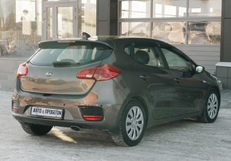 Подержанный автомобиль Kia Ceed Wagon 2018 года (5 фото)