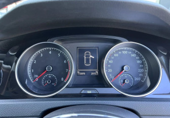 Подержанный автомобиль Volkswagen Golf Hatchback 2013 года (20 фото)