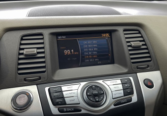 Подержанный автомобиль Nissan Murano Suv 2011 года (12 фото)