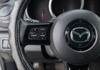 Подержанный автомобиль Mazda CX-7 2008 года (12 фото)