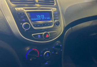 Подержанный автомобиль Hyundai Solaris Sedan 2016 года (10 фото)