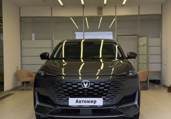 Подержанный автомобиль Changan UNI-K 2023 года (2 фото)