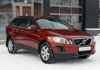 Подержанный автомобиль Volvo XC60 2010 года (3 фото)
