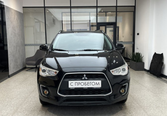 Подержанный автомобиль Mitsubishi ASX 2013 года (2 фото)