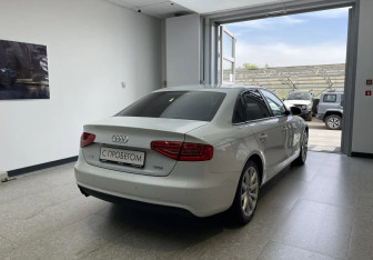 Подержанный автомобиль Audi A4 Sedan 2013 года (4 фото)