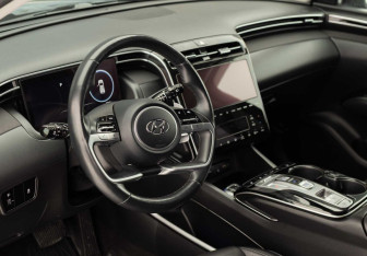 Подержанный автомобиль Hyundai Tucson 2022 года (11 фото)