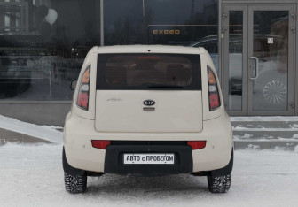 Подержанный автомобиль Kia Soul 2010 года (6 фото)