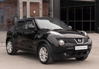 Подержанный автомобиль Nissan Juke 2012 года (3 фото)