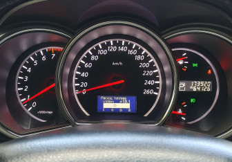 Подержанный автомобиль Nissan Murano Suv 2015 года (11 фото)