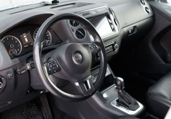 Подержанный автомобиль Volkswagen Tiguan 2012 года (11 фото)