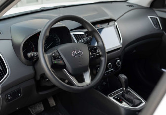 Подержанный автомобиль Hyundai Creta 2020 года (11 фото)