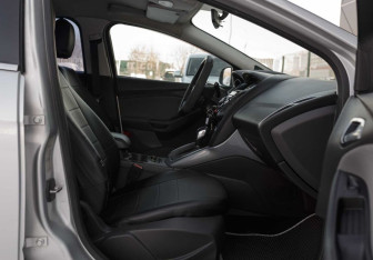 Подержанный автомобиль Ford Focus Sedan 2012 года (19 фото)