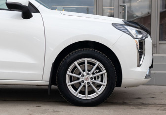 Подержанный автомобиль Haval Jolion 2022 года (9 фото)