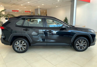 Новый Toyota RAV4 2025 (4 фото)