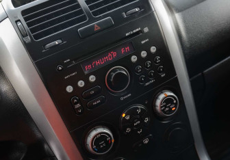 Подержанный автомобиль Suzuki Grand Vitara 2007 года (13 фото)