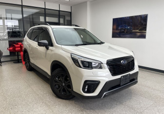 Подержанный автомобиль Subaru Forester Suv 2021 года (3 фото)