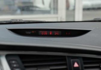 Подержанный автомобиль Kia Ceed Wagon 2017 года (14 фото)