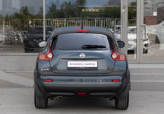 Подержанный автомобиль Nissan Juke 2013 года (6 фото)