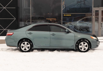 Подержанный автомобиль Toyota Camry Sedan 2008 года (4 фото)