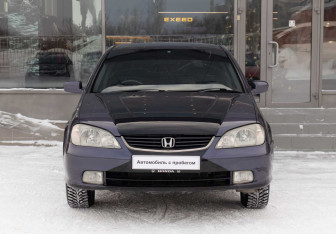 Подержанный автомобиль Honda Avancier Wagon 2001 года (2 фото)