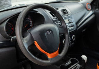 Подержанный автомобиль LADA (ВАЗ) Kalina Hatchback 2015 года (15 фото)