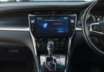 Подержанный автомобиль Toyota Harrier 2019 года (14 фото)