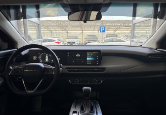 Подержанный автомобиль BAIC U5 Plus 2023 года (9 фото)