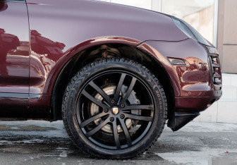 Подержанный автомобиль Porsche Cayenne 2007 года (9 фото)