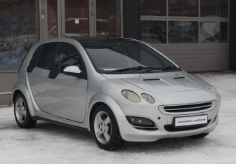 Подержанный автомобиль Smart Forfour 2004 года (3 фото)