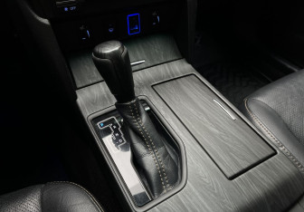 Подержанный автомобиль Toyota Camry Sedan 2017 года (12 фото)