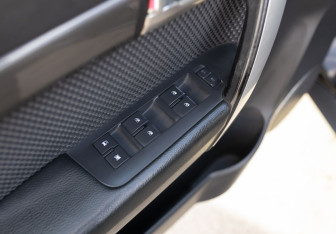 Подержанный автомобиль Chevrolet Captiva 2008 года (17 фото)