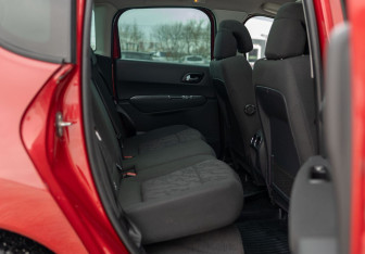 Подержанный автомобиль Peugeot 3008 2012 года (18 фото)