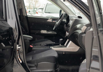 Подержанный автомобиль Subaru Forester Suv 2008 года (19 фото)