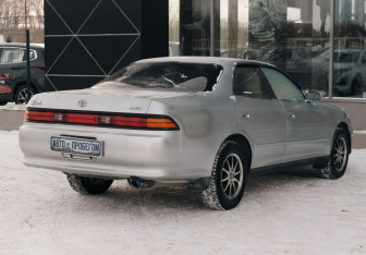 Подержанный автомобиль Toyota Mark II Sedan 1994 года (5 фото)