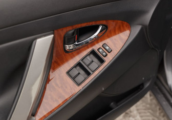 Подержанный автомобиль Toyota Camry Sedan 2008 года (15 фото)