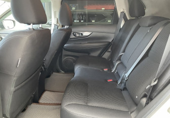 Подержанный автомобиль Nissan X-Trail 2021 года (9 фото)