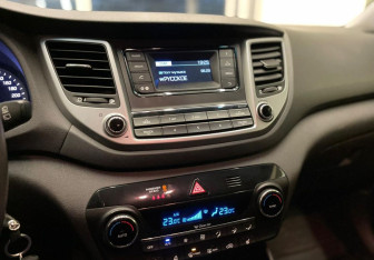 Подержанный автомобиль Hyundai Tucson 2016 года (11 фото)