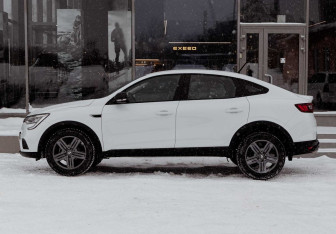 Подержанный автомобиль Renault Arkana 2020 года (8 фото)