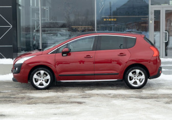 Подержанный автомобиль Peugeot 3008 2012 года (8 фото)