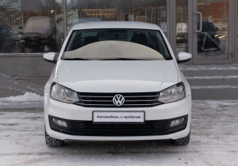 Подержанный автомобиль Volkswagen Polo Sedan 2020 года (2 фото)
