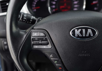 Подержанный автомобиль Kia Ceed Hatchback 2014 года (12 фото)