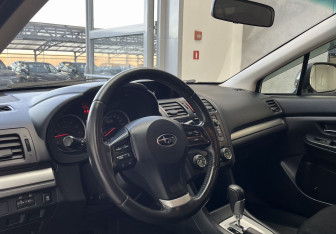 Подержанный автомобиль Subaru Impreza Hatchback 2012 года (7 фото)