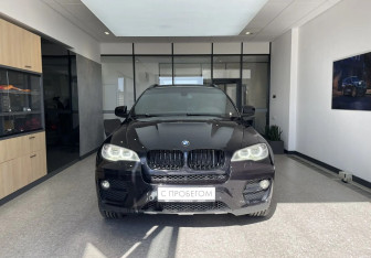 Подержанный автомобиль BMW X6 2013 года (2 фото)