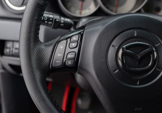 Подержанный автомобиль Mazda 3 Hatchback 2008 года (12 фото)