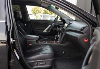 Подержанный автомобиль Toyota Camry Sedan 2008 года (20 фото)