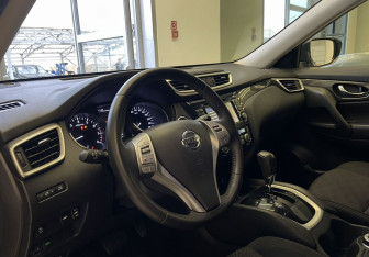 Подержанный автомобиль Nissan X-Trail 2018 года (7 фото)