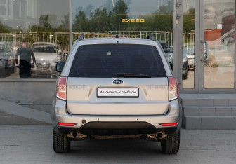 Подержанный автомобиль Subaru Forester Suv 2008 года (6 фото)