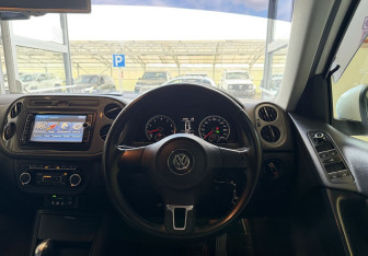 Подержанный автомобиль Volkswagen Tiguan 2013 года (8 фото)